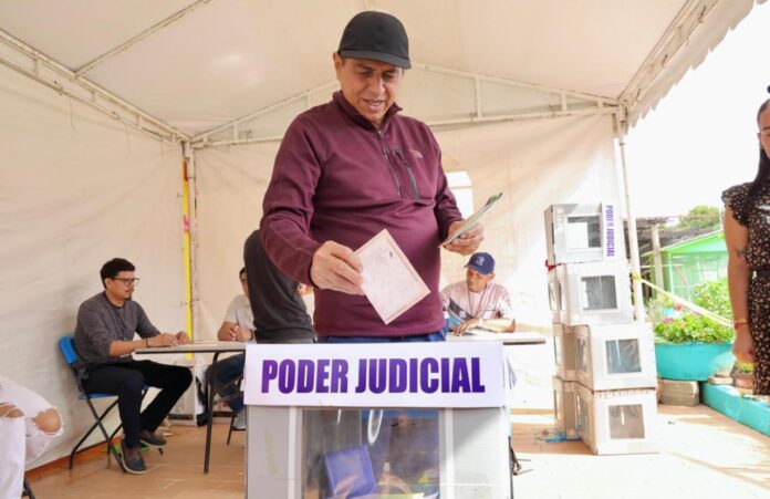 “Ha sido una fiesta cívica exitosa en la que las y los oaxaqueños salieron a votar con entusiamo y mucha responsabilidad”: Salomón Jara