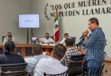 Salomรณn Jara sostiene encuentro con gremio periodรญstico, refrenda compromiso de respeto y protecciรณn a su labor
