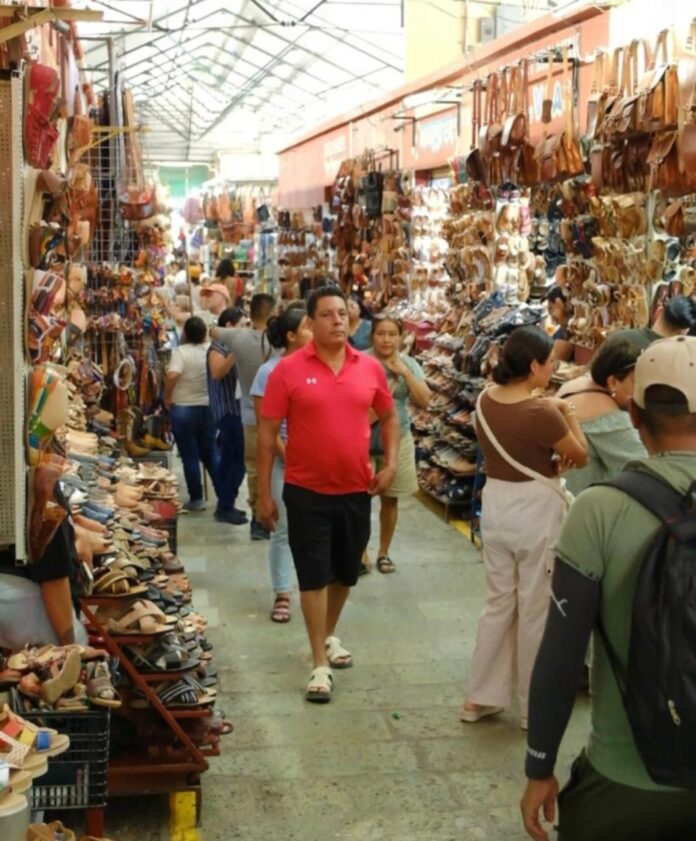 COMENZÓ LA FERIA DE LAS ARTESANIAS